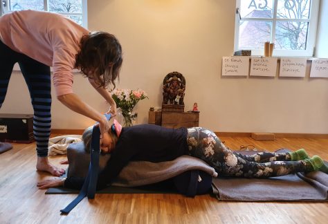 Restoratives Yoga